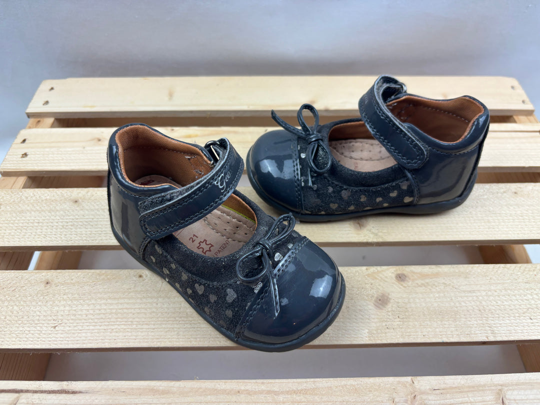 Geox Kids Mary Jane Shoes -  Size 5.5 Toddler (21 EU)