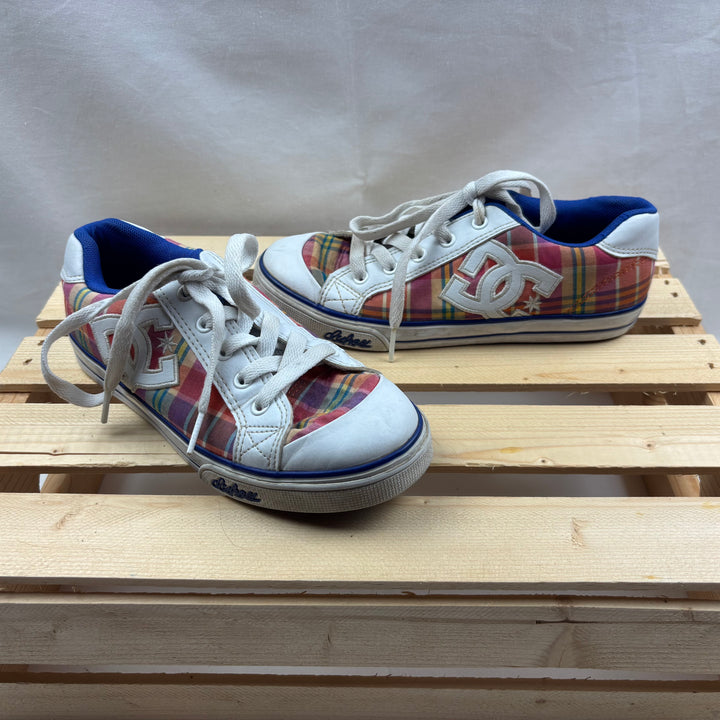 DC Fashion Sneakers  -  Size 3 Youth (34 EU)