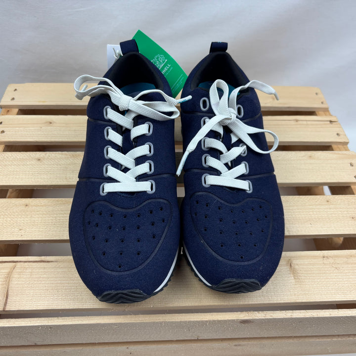 Native "Cornell" Shoes - Size 5.5-6 Women&