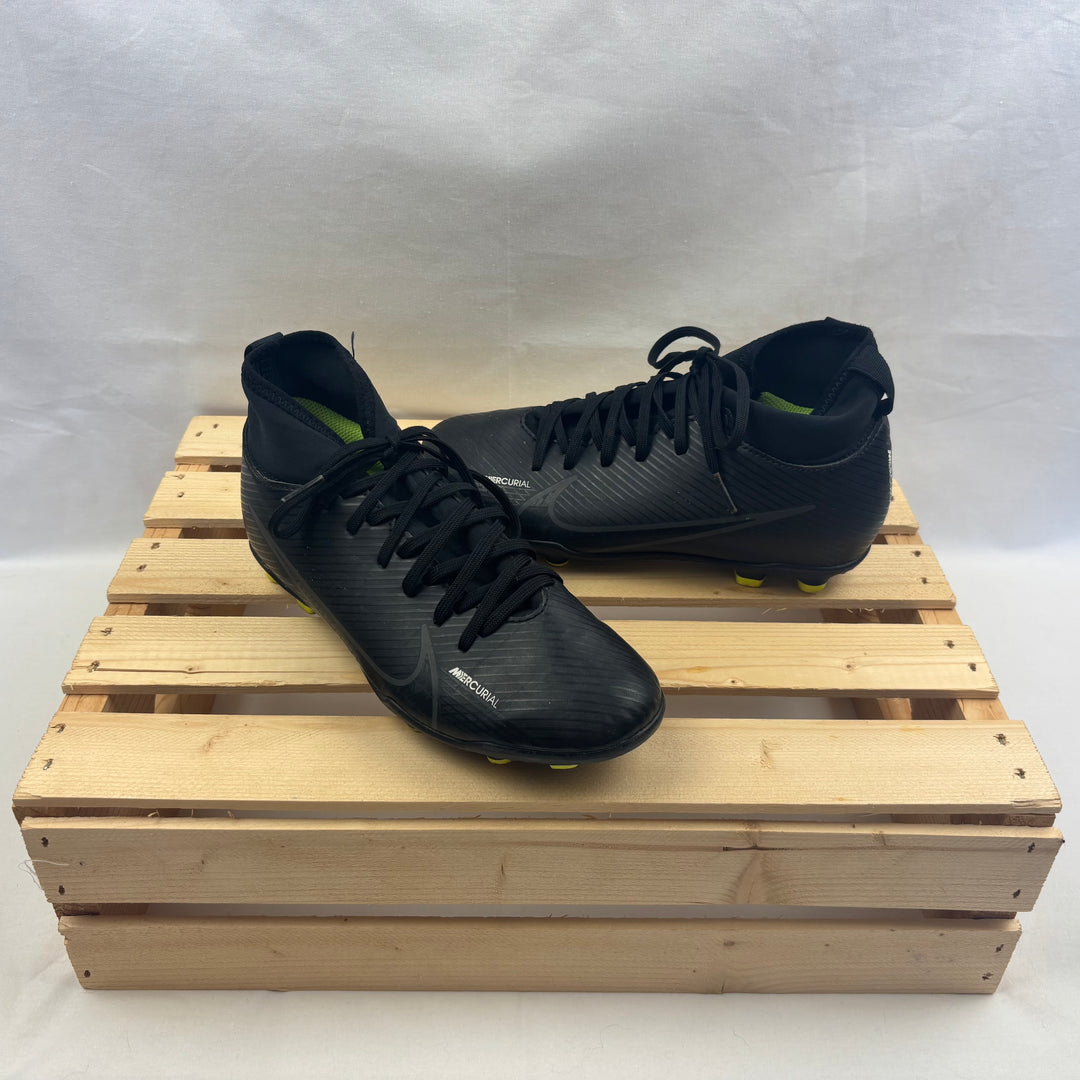 Nike Kids Soccer Cleats - Size 4 Youth