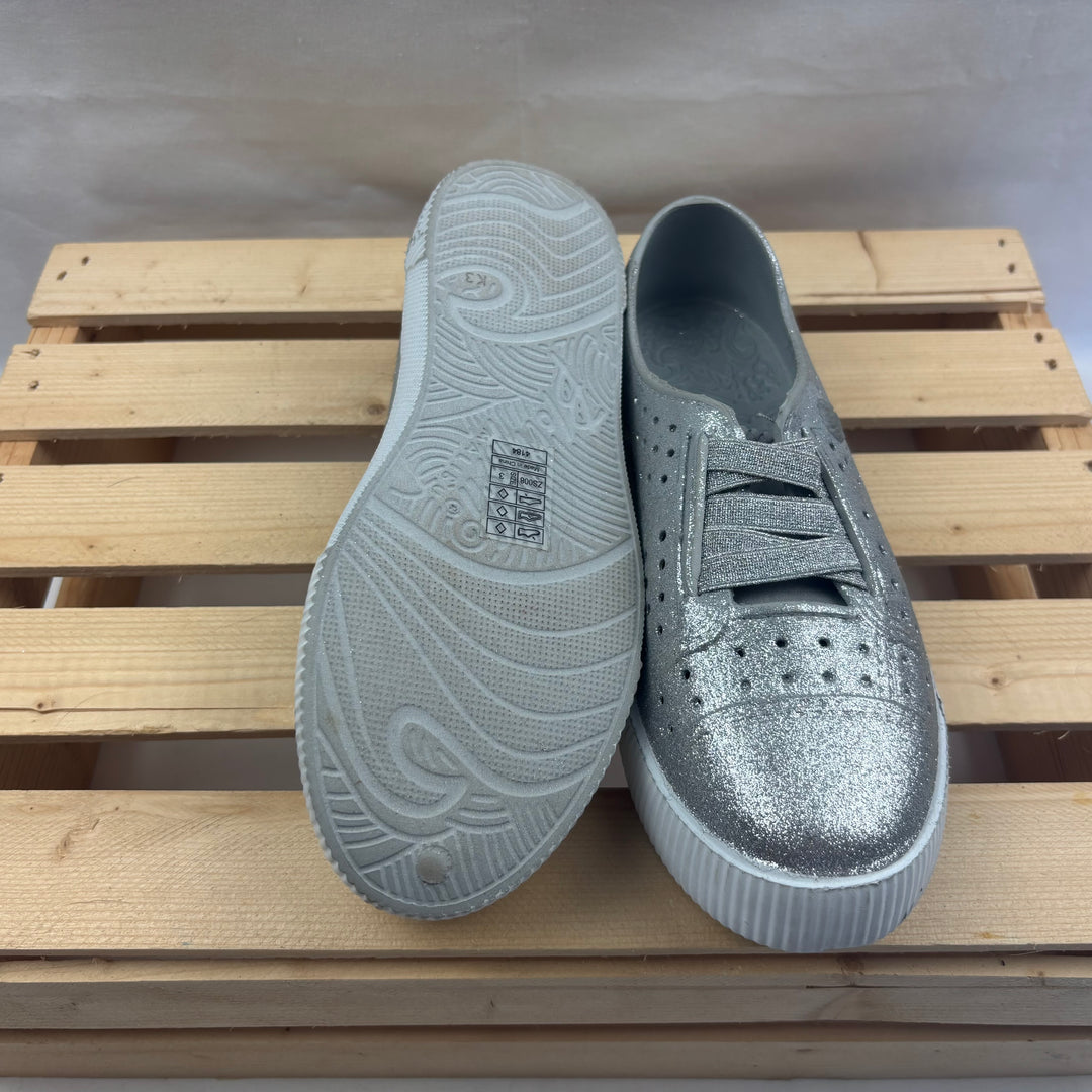 Blowfish Slip-on Shoes - Size 3 Youth