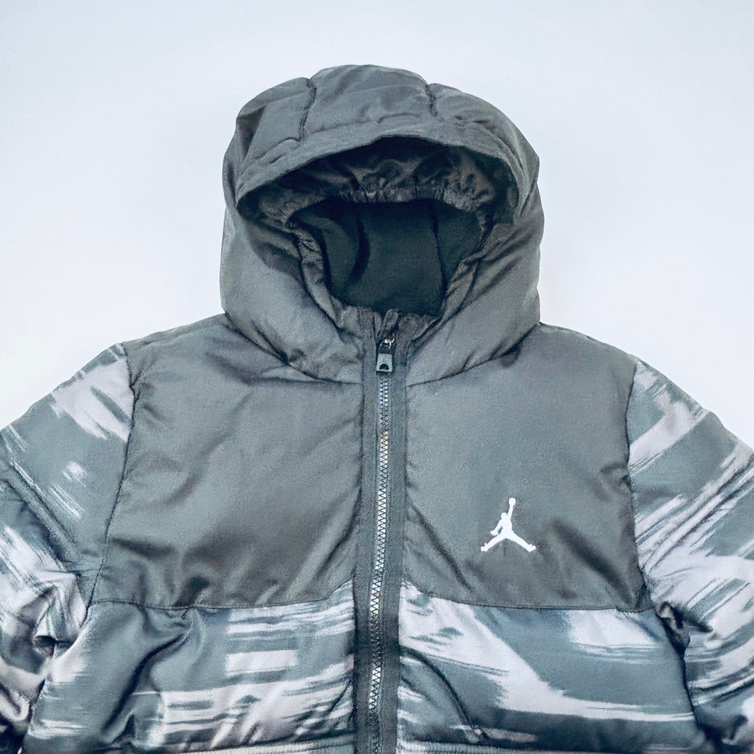 Air Jordan "Legend LT" Jacket - Size Youth Medium (10-12Y)