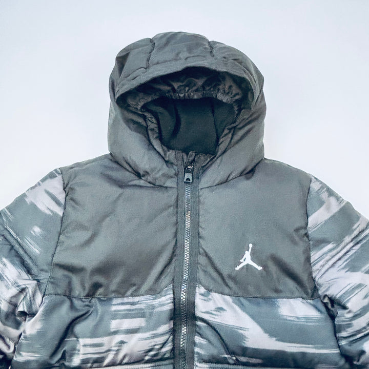 Air Jordan "Legend LT" Jacket - Size Youth Medium (10-12Y)