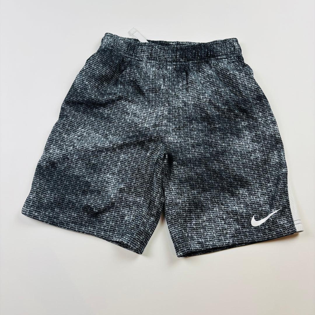 Nike Shorts - Size Youth Medium (10-12Y)