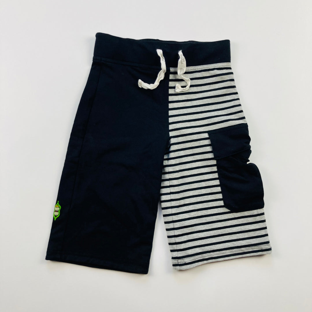 Peekaboo Beans Reversible Shorts - Size 6 Youth