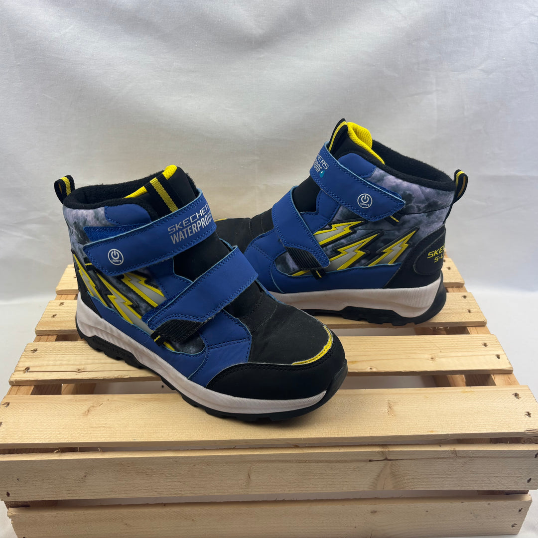 Sketchers Waterproof Boots - Size 3 Youth (35 EUR)