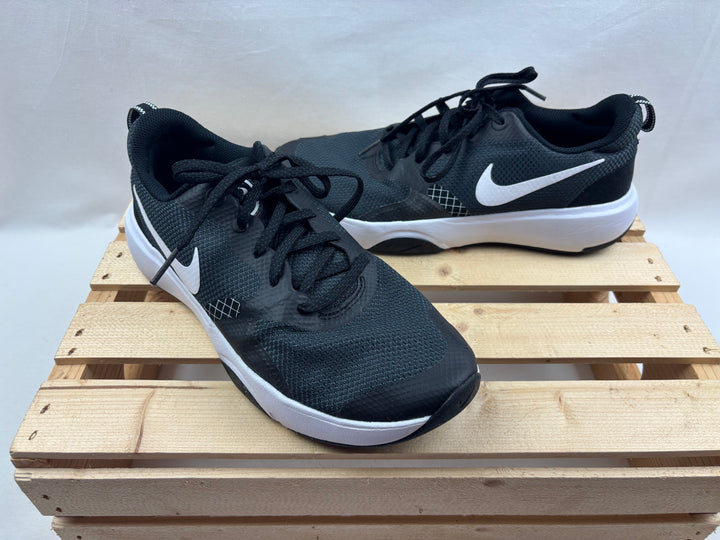 Nike Athletic Shoes - Size 8.5 Women&