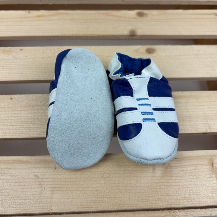 Robeez Baby Shoes - Size 1/2 Baby (0-6 Months)