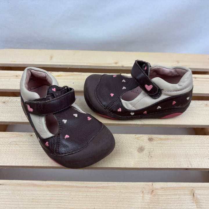 Umi Kids Shoes - Size 5.5 Toddler (21 EU)