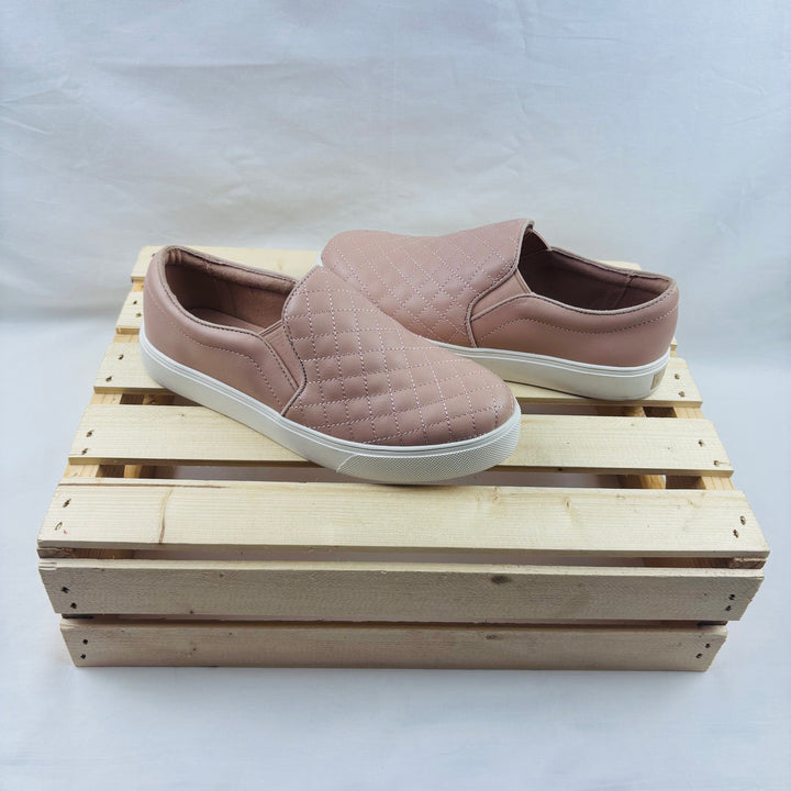 Aldo Slip On Shoes - Women's Size 7 (Youth 5.5)