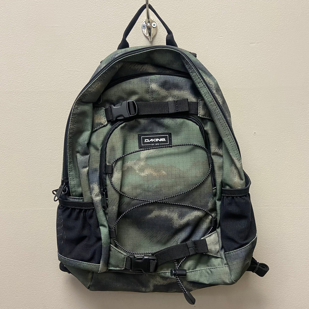 Dakine - GROM 13L Backpack - Pitter Patter Boutique