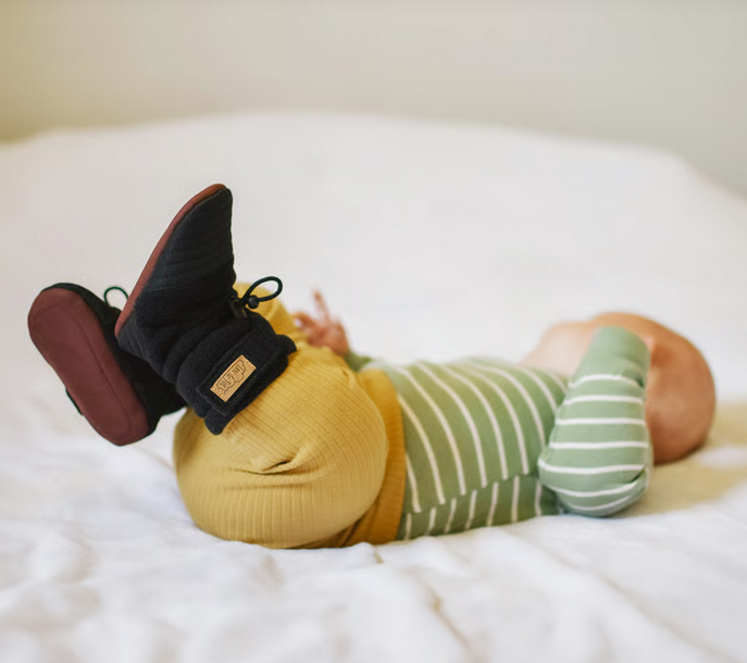 Jan &amp; Jul - Adjustable Stay-Put Cozy Fleece Booties