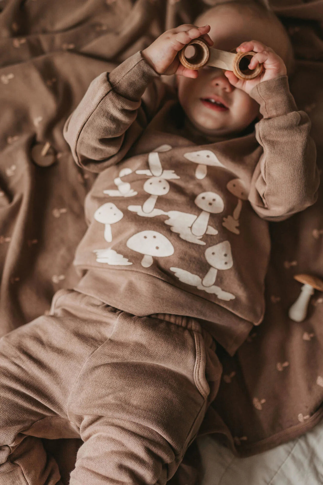 L'oved Baby - Organic Cozy Graphic Sweatshirt & Jogger Set - Pitter Patter Boutique