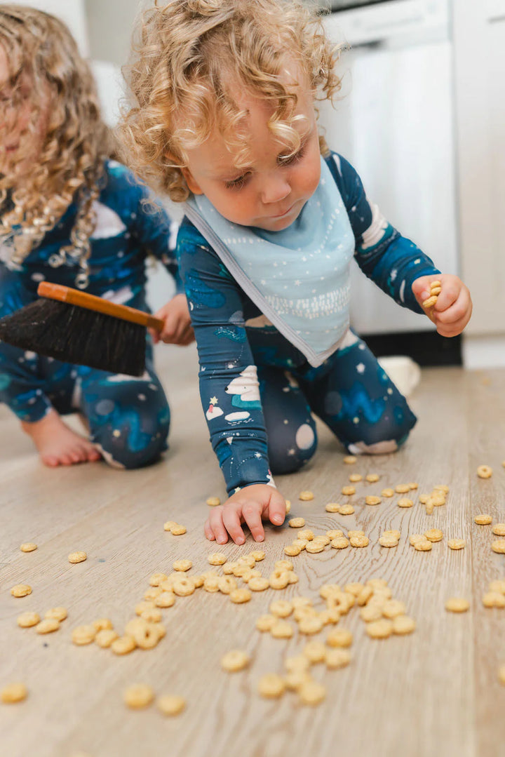 Loulou Lollipop 2-piece pajama set in blue"Stargazing Bear" print