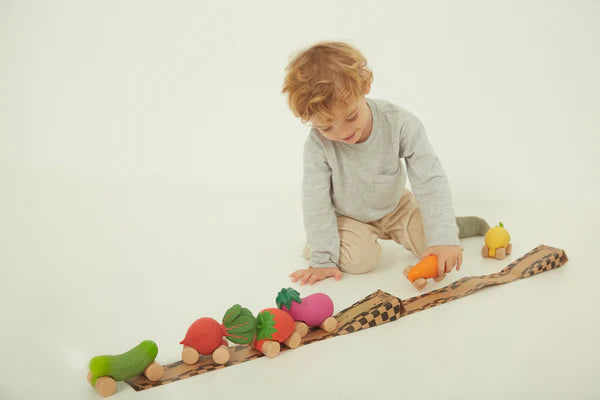 Oli & Carol - Betty the Beetroot Baby Toy Car