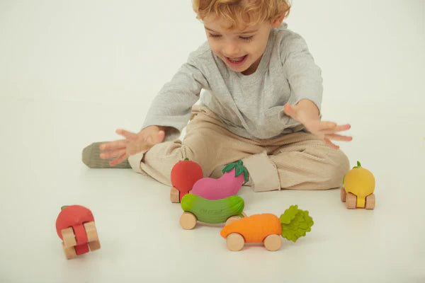 Oli & Carol - Betty the Beetroot Baby Toy Car