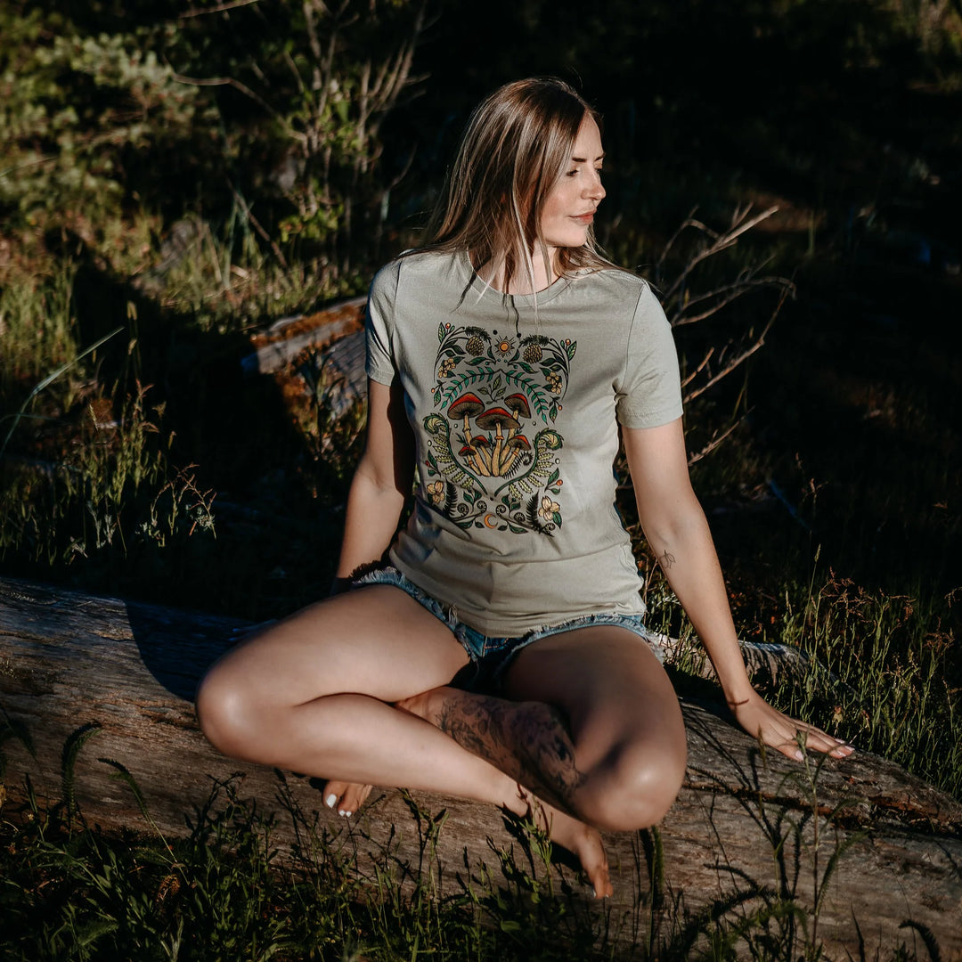 West Coast Karma - Colourful Cottage Mushroom Relaxed Fit Tee in Thyme