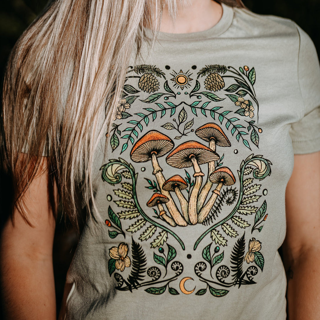 West Coast Karma - Colourful Cottage Mushroom Relaxed Fit Tee in Thyme