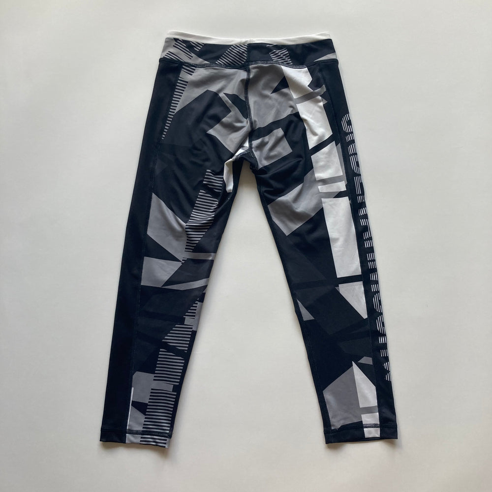 Under Armour Crop Athletic Pants - Size Youth Medium (10/12Y) - Pitter Patter Boutique