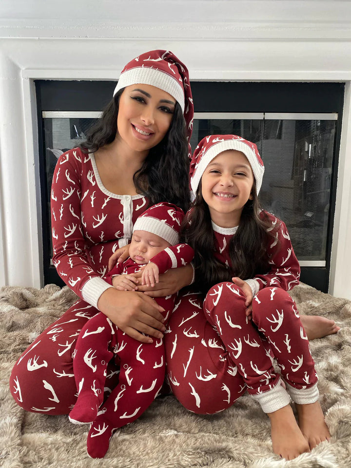 L'oved Baby - Holiday Organic Cotton Footie & Cap Set - Pitter Patter Boutique